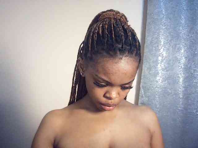 BustyDebbie webcam