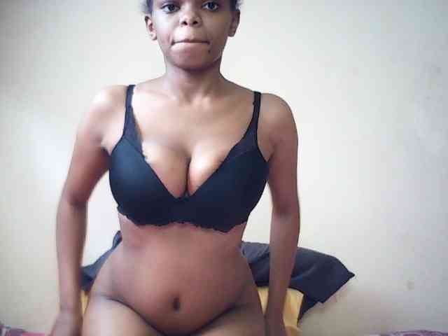 BustyDebbie webcam