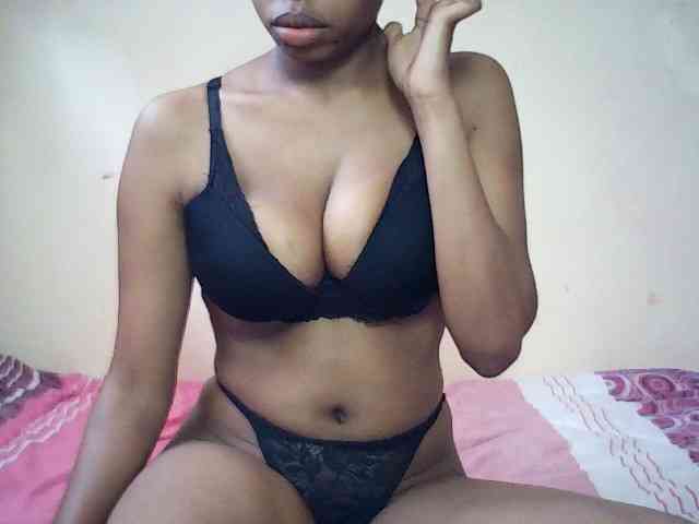 BustyDebbie webcam