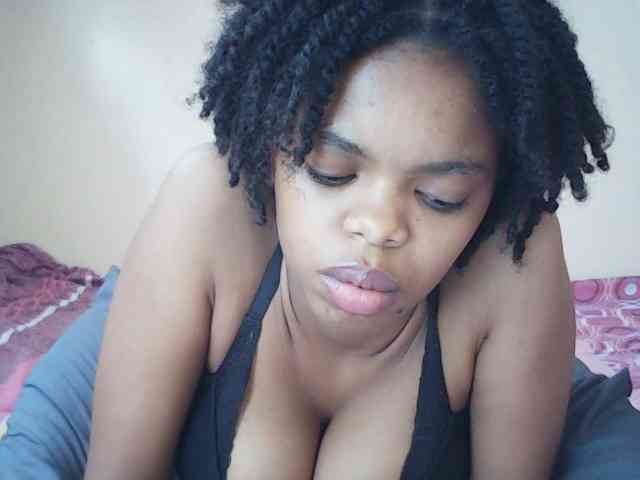 BustyDebbie webcam