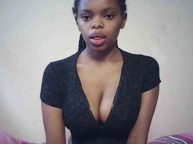 BustyDebbie webcam