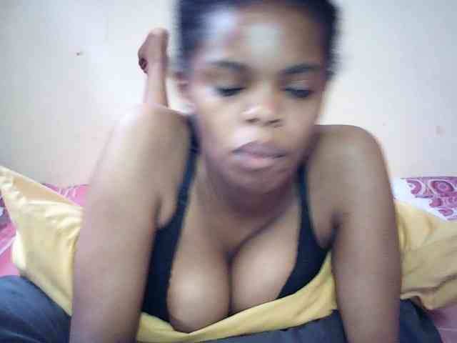 BustyDebbie webcam