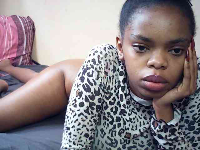 BustyDebbie webcam