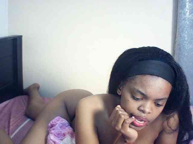 BustyDebbie webcam