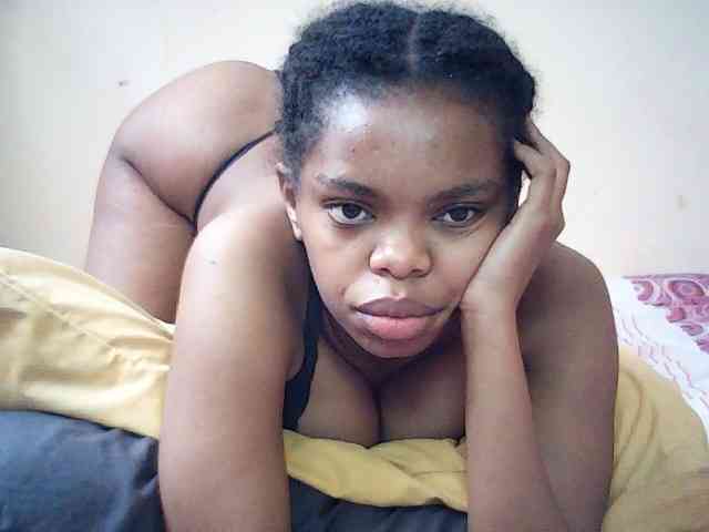 BustyDebbie webcam