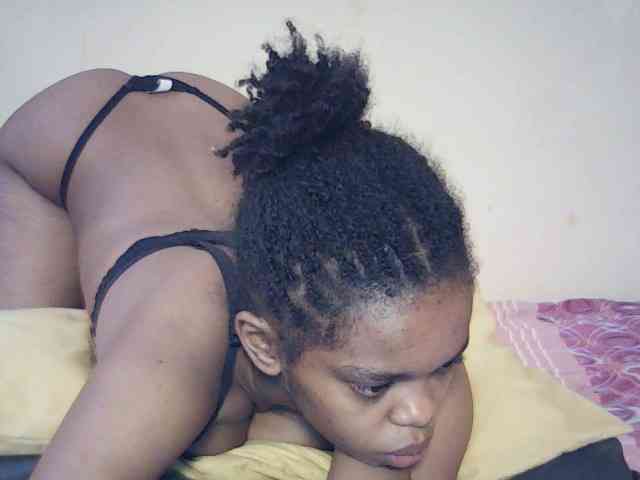 BustyDebbie webcam