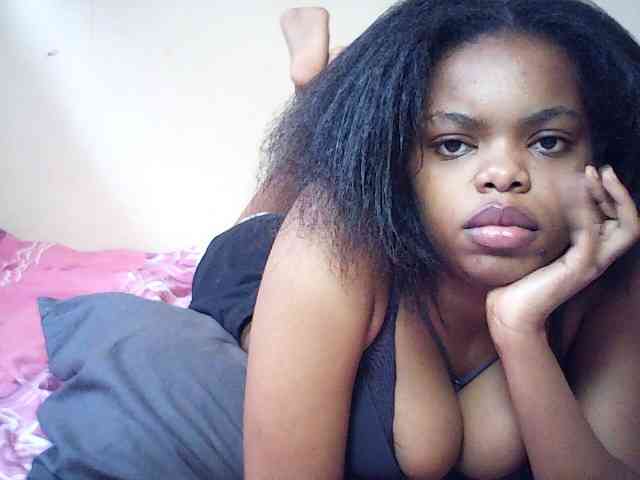 BustyDebbie webcam