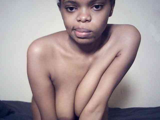 BustyDebbie webcam