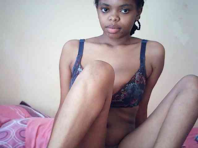 BustyDebbie webcam