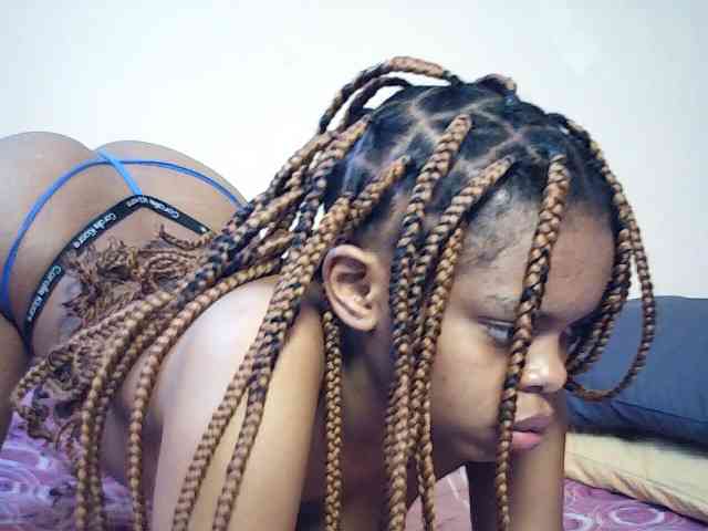 BustyDebbie webcam
