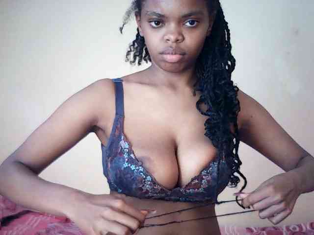 BustyDebbie webcam