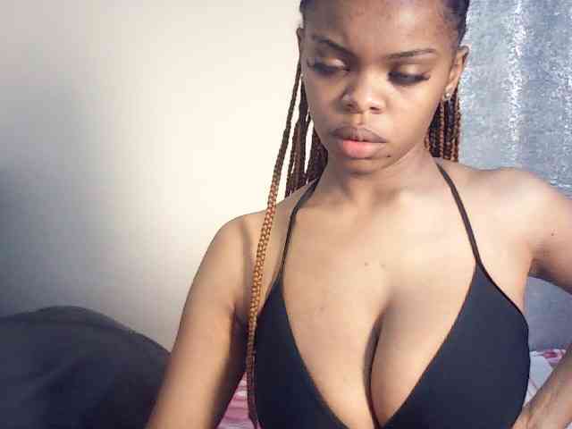 BustyDebbie webcam