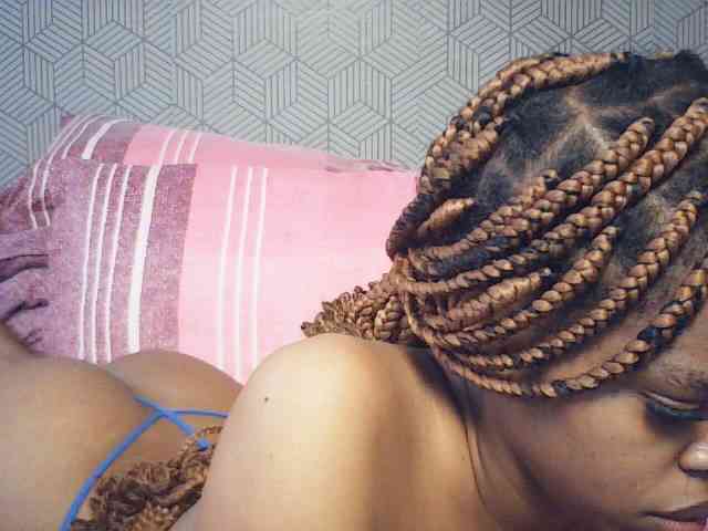 BustyDebbie webcam