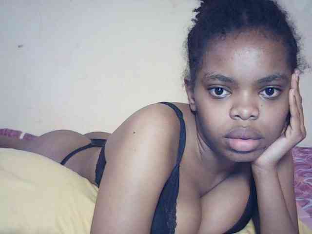 BustyDebbie webcam