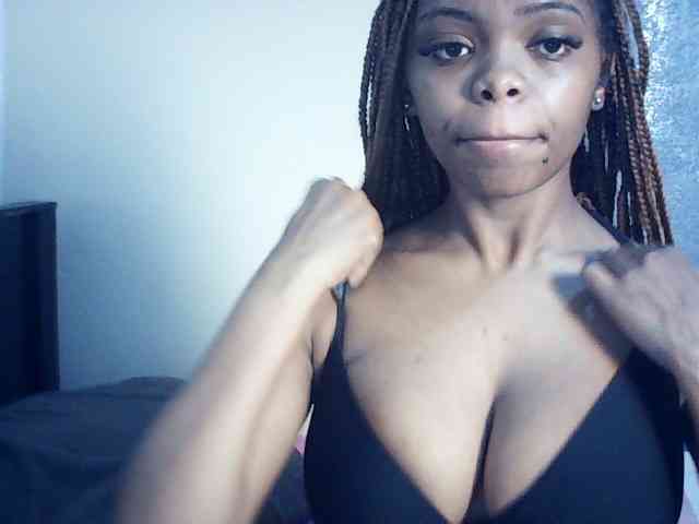 BustyDebbie webcam