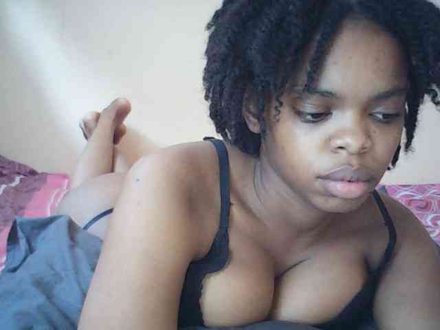 BustyDebbie webcam