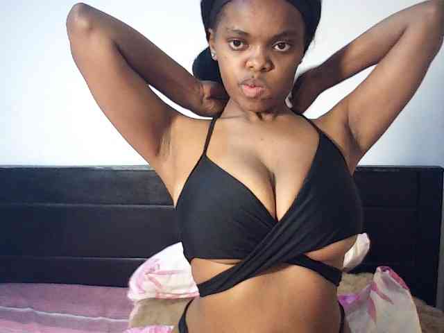 BustyDebbie webcam
