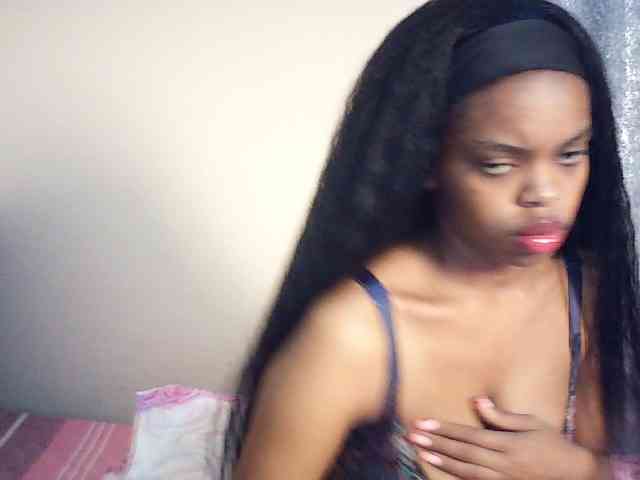 BustyDebbie webcam