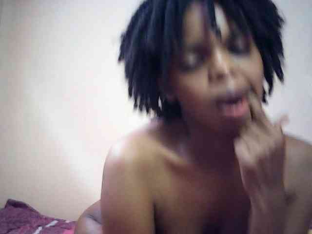 BustyDebbie webcam