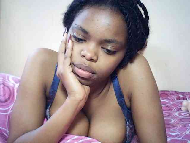 BustyDebbie webcam