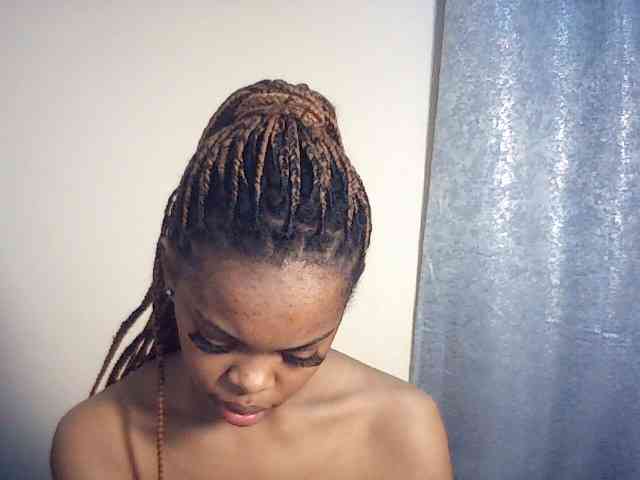 BustyDebbie webcam