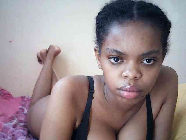 BustyDebbie webcam