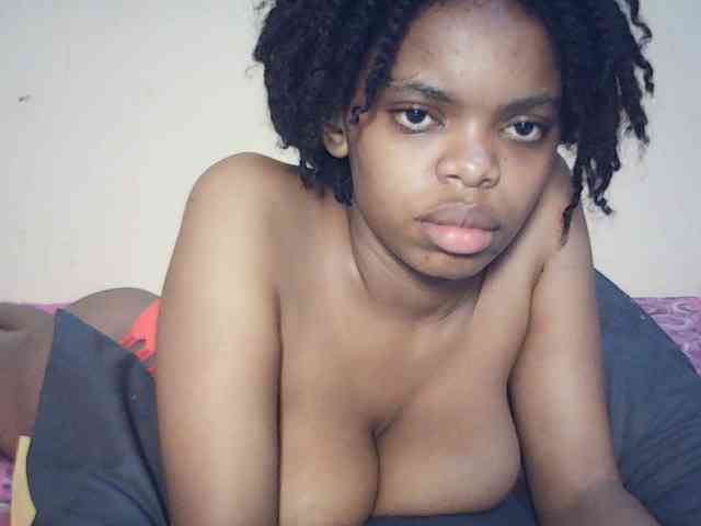 BustyDebbie webcam