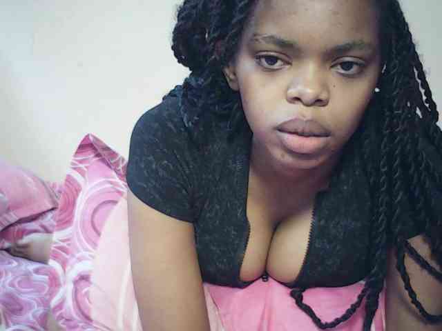 BustyDebbie webcam