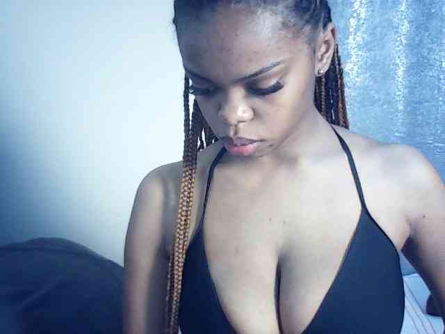 BustyDebbie webcam