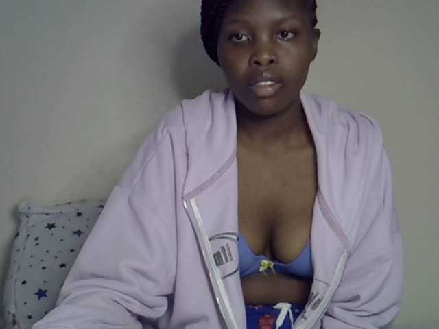 Comfort2a live cam on BongaCams