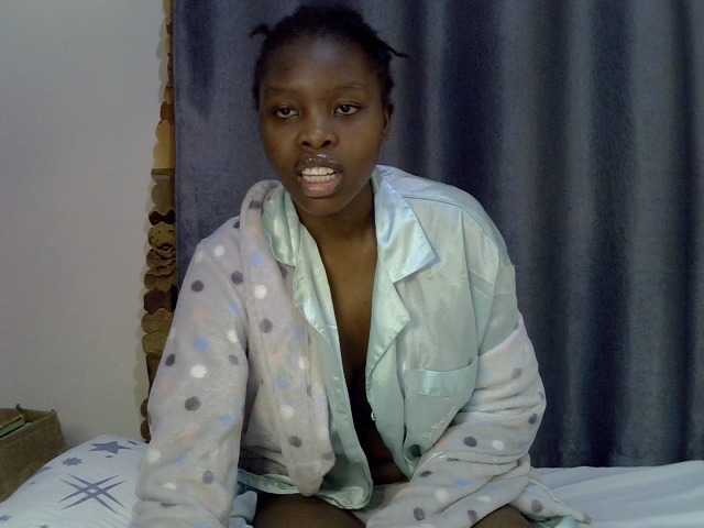 Comfort2a live cam on BongaCams