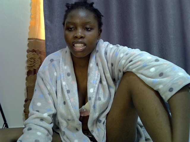 Comfort2a live cam on BongaCams