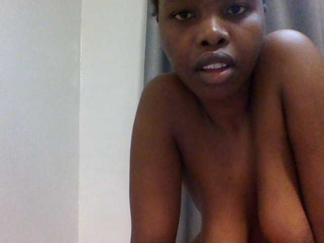 Comfort2a live cam on BongaCams
