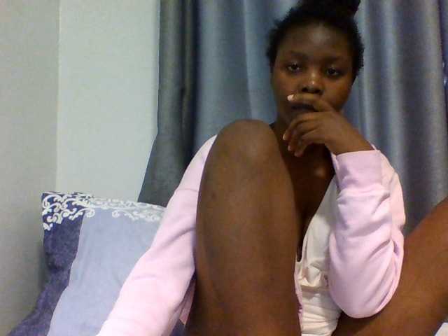 Comfort2a live cam on BongaCams
