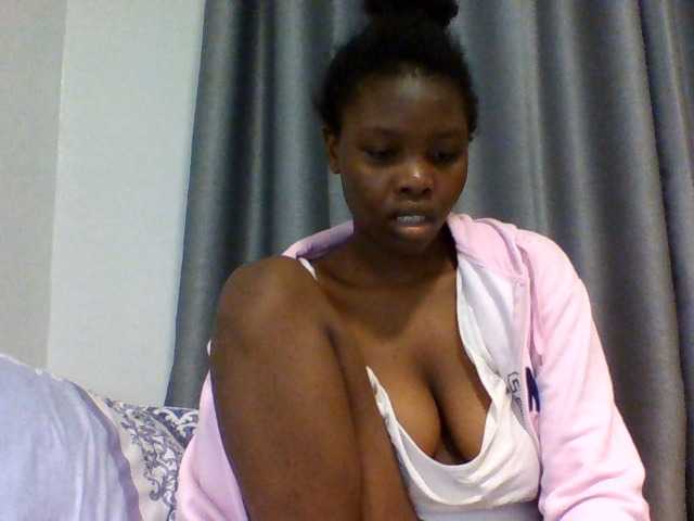 Comfort2a live cam on BongaCams