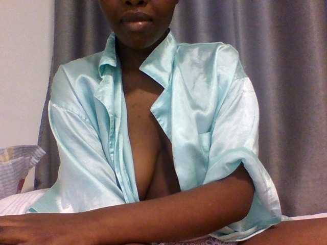 Comfort2a live cam on BongaCams