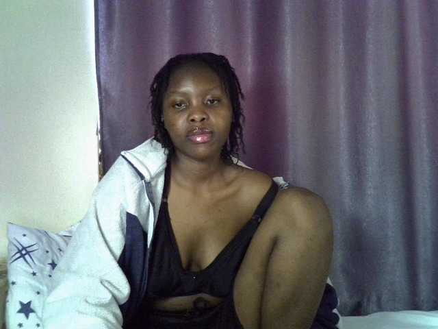 Comfort2a live cam on BongaCams