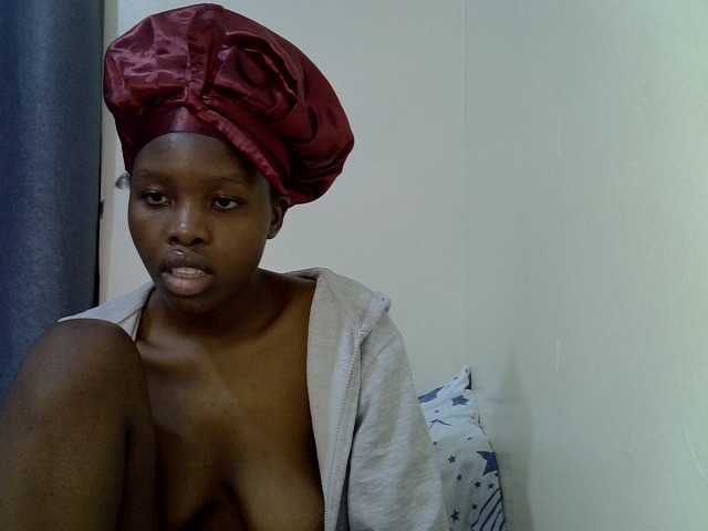 Comfort2a live cam on BongaCams