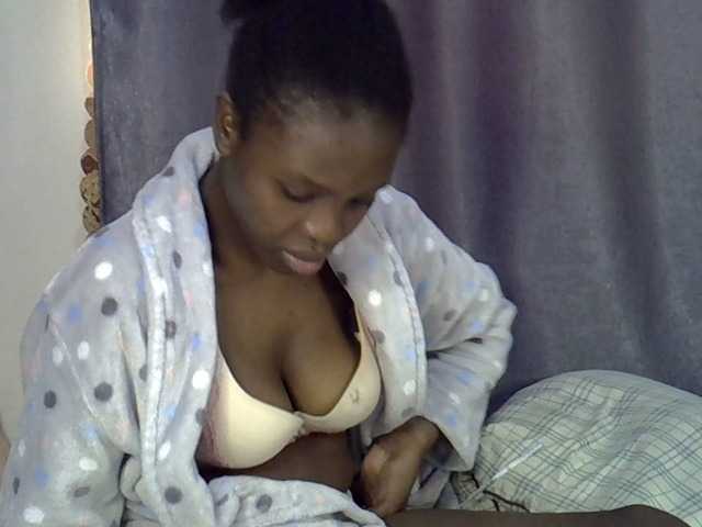Comfort2a live cam on BongaCams