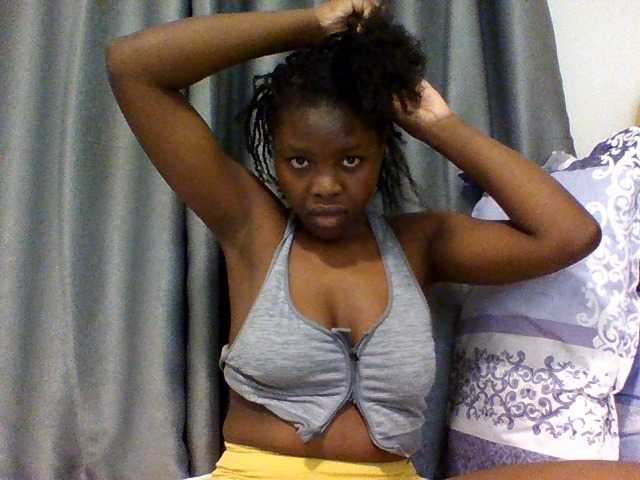Comfort2a live cam on BongaCams