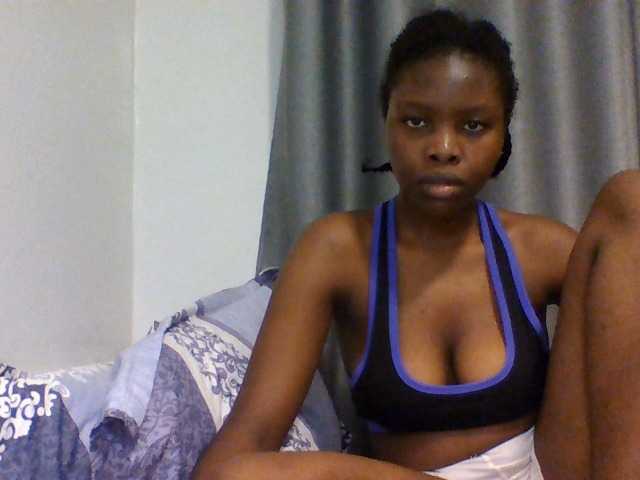 Comfort2a live cam on BongaCams