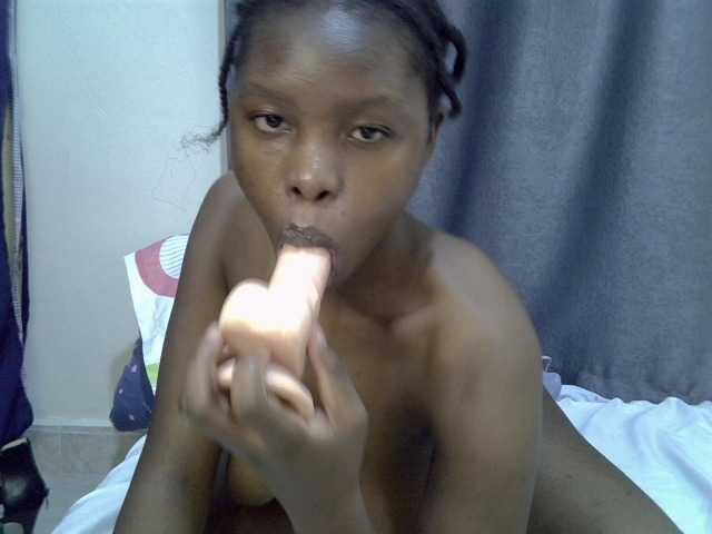 Comfort2a live cam on BongaCams