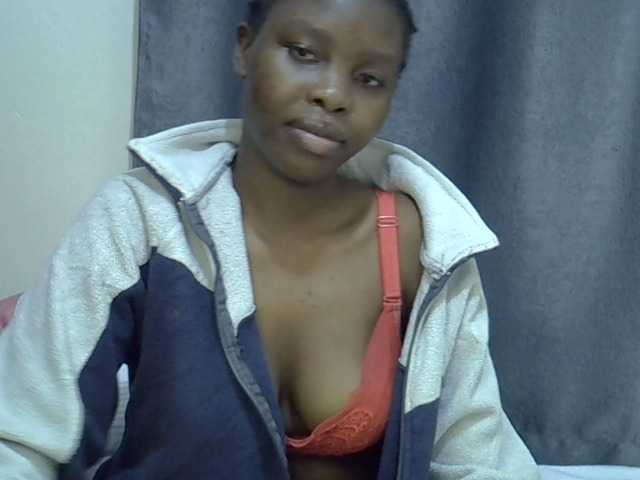 Comfort2a live cam on BongaCams