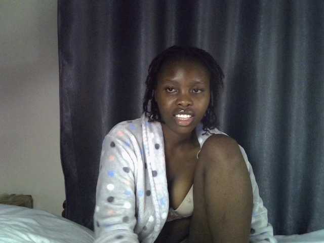Comfort2a live cam on BongaCams