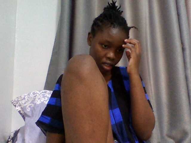 Comfort2a, live now on BongaCams