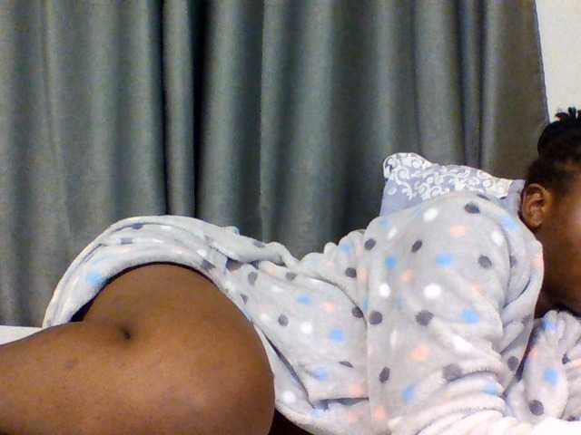 Comfort2a, live now on BongaCams