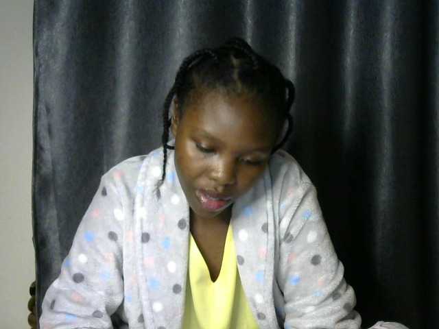 Comfort2a live cam on BongaCams