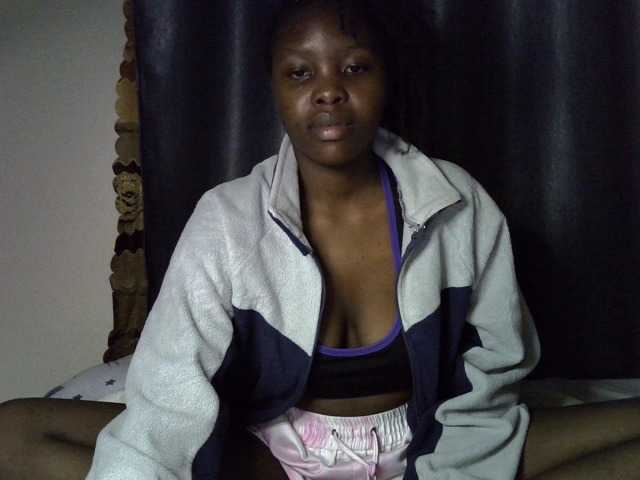 Comfort2a live cam on BongaCams