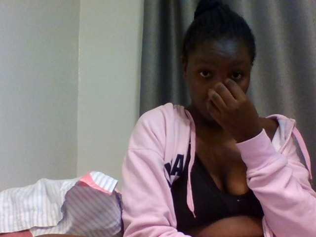 Comfort2a live cam on BongaCams