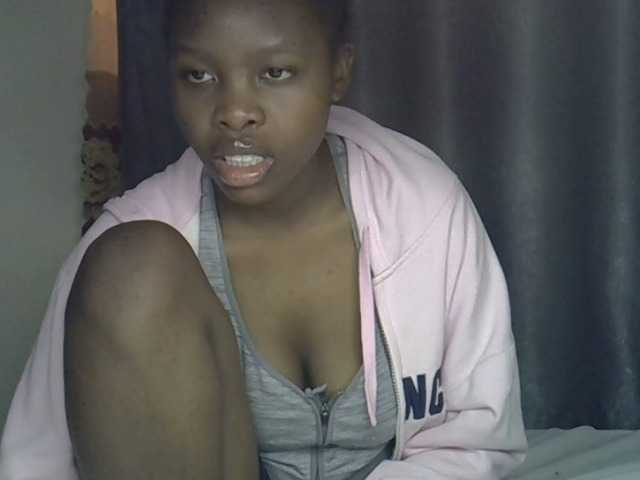 Comfort2a live cam on BongaCams